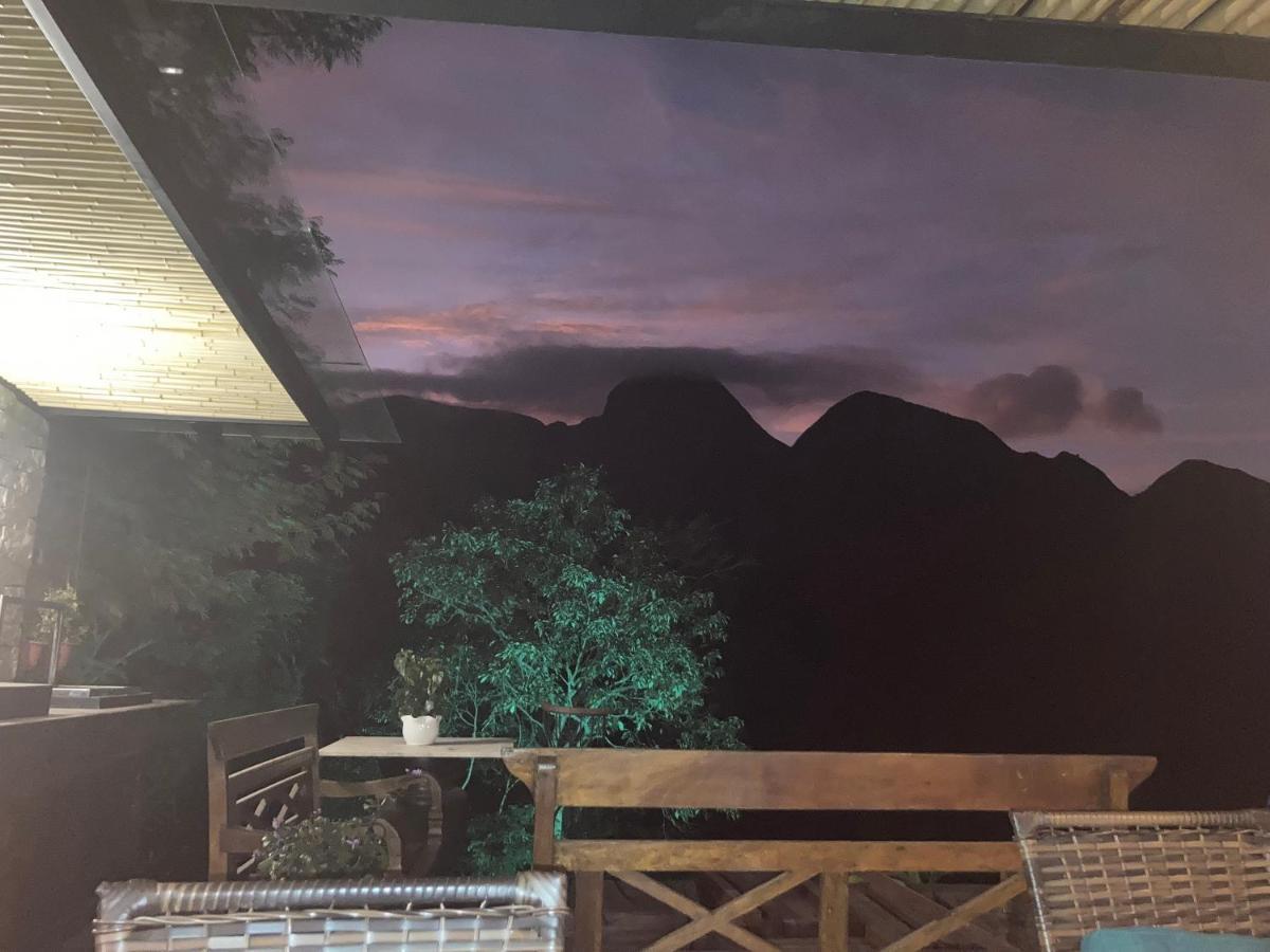 O Chalé mais bucólico de Araras. Vista linda Esterno foto